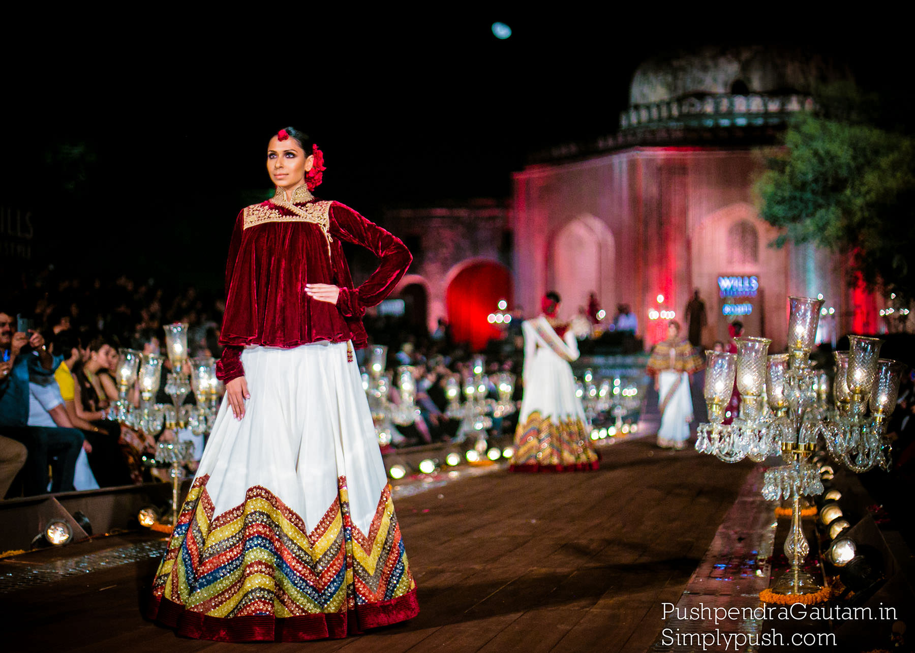 Rohit-bal-grand-finale-wifwss15-quli-khan-tomb-mehrauli-kutub-minar-show-at-wills-lifestyle-india-fashion-week-ss15-Rohit-bal-fashion-show-india-at-wills-india-fashion-week-pushpendragautam-pics-event-photographer-india